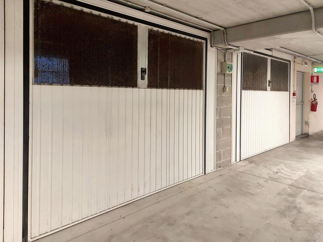 Garage in vendita