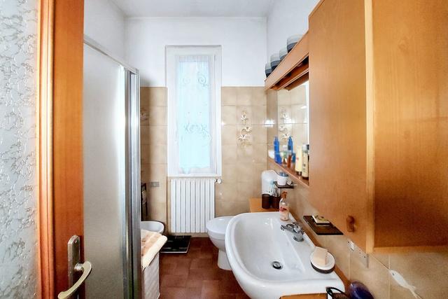 #23200 Laboratorio, magazzino e appartamento in vendita - foto 17