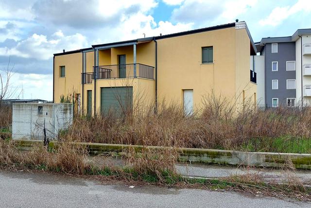 #23332 Comparto edificabile residenziale con rustico in vendita - foto 2
