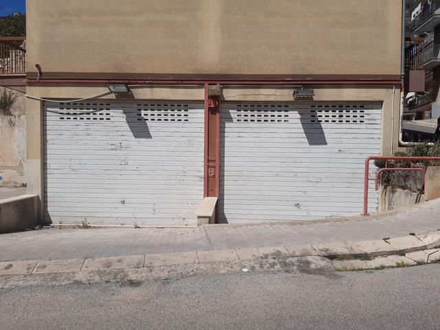 #23334 Locale deposito ed area scoperta per posti auto in vendita - foto 6