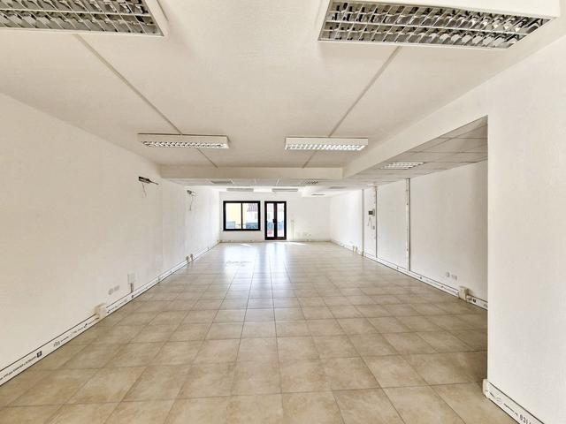 #23370 Cinque uffici adiacenti in zona centrale recentemente ristrutturati in vendita - foto 4