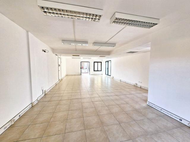 #23370 Cinque uffici adiacenti in zona centrale recentemente ristrutturati in vendita - foto 9