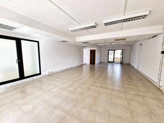 #23370 Cinque uffici adiacenti in zona centrale recentemente ristrutturati in vendita - foto 12