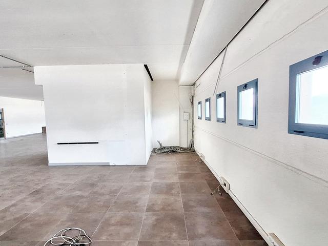 #23384 Ufficio e laboratorio adiacenti in complesso commerciale in vendita - foto 10