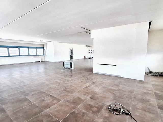 #23384 Ufficio e laboratorio adiacenti in complesso commerciale in vendita - foto 12