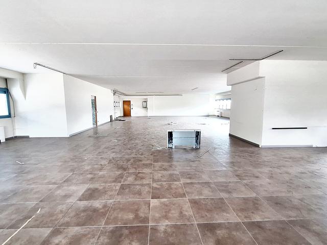 #23384 Ufficio e laboratorio adiacenti in complesso commerciale in vendita - foto 13