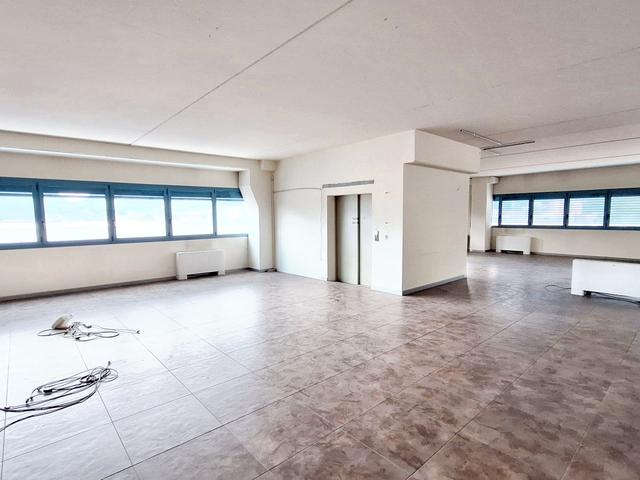 #23384 Ufficio e laboratorio adiacenti in complesso commerciale in vendita - foto 19