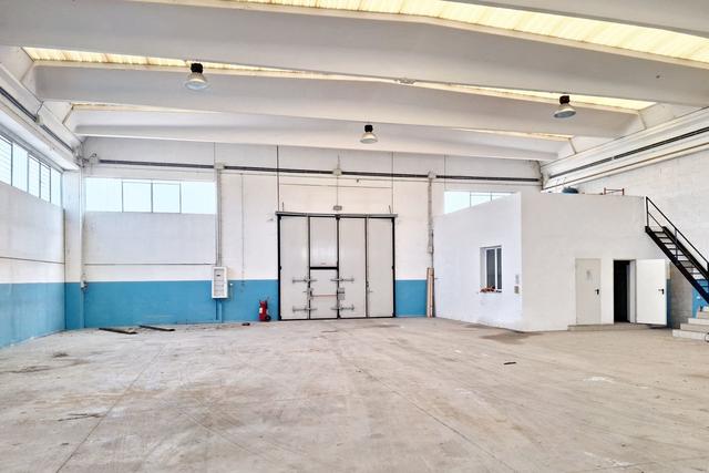 #23390 Porzione di capannone con corte in vendita - foto 6