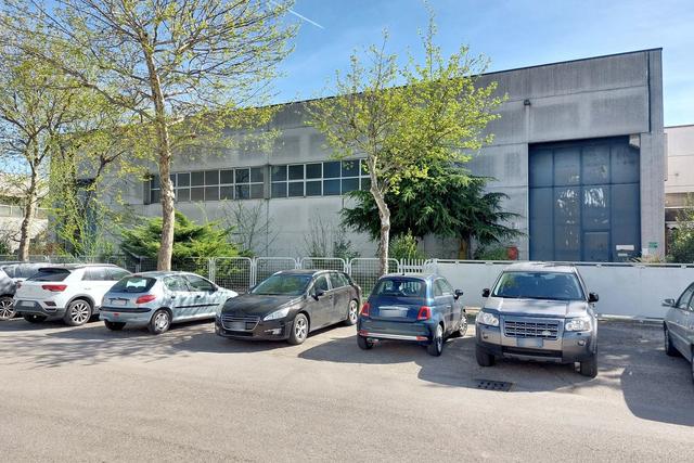 #23471 Capannone produttivo con palazzina uffici in vendita - foto 3