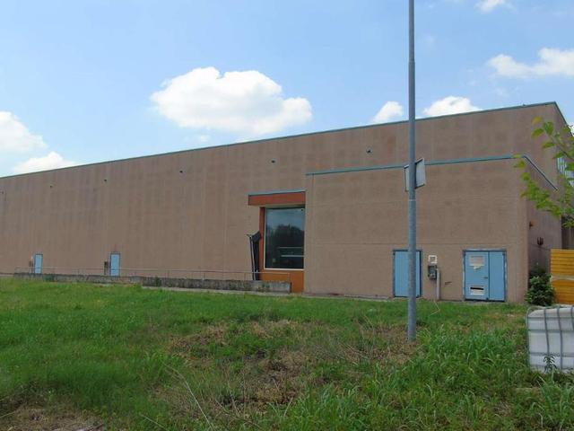 #23522 Capannone industriale con terreni in vendita - foto 16