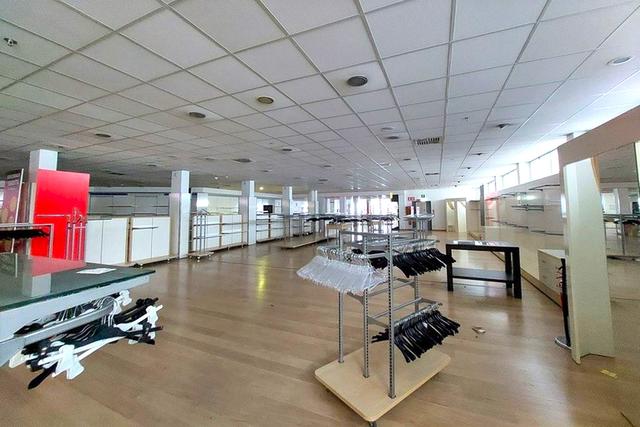#23530 Complesso commerciale con depositi esterni in vendita - foto 3