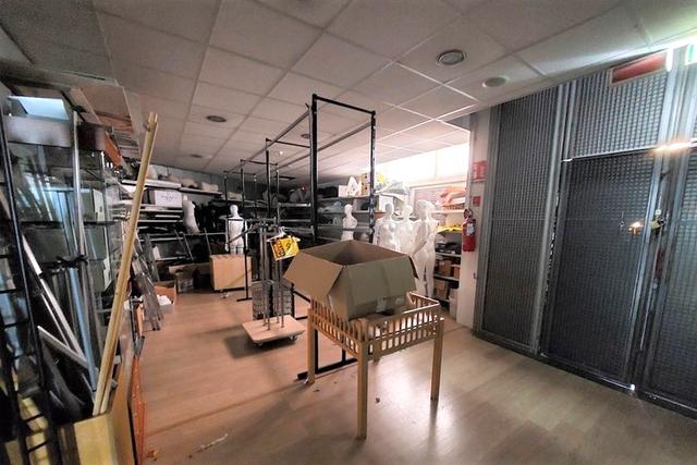 #23530 Complesso commerciale con depositi esterni in vendita - foto 16
