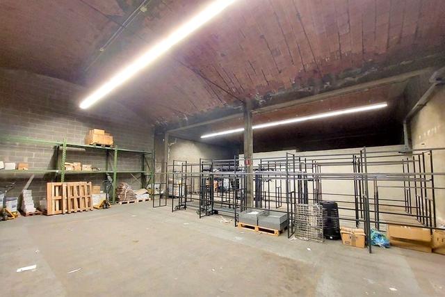 #23530 Complesso commerciale con depositi esterni in vendita - foto 18