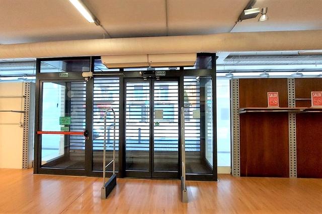 #23531 Complesso commerciale e ampio parcheggio in vendita - foto 7