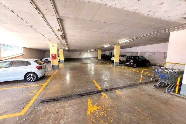 #23531 Complesso commerciale e ampio parcheggio in vendita - foto 17