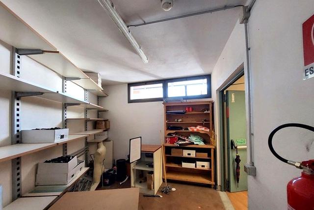 #23531 Complesso commerciale e ampio parcheggio in vendita - foto 18