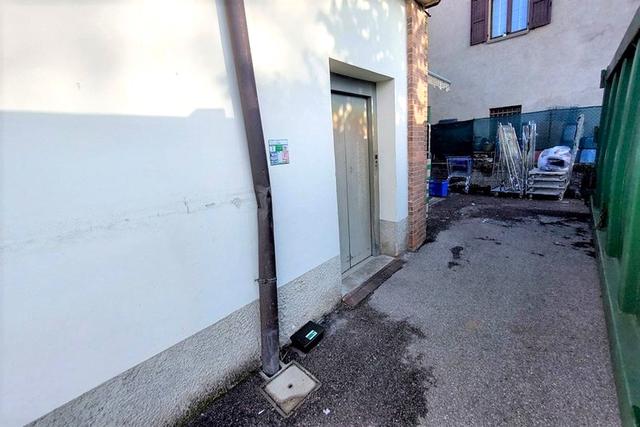 #23532 Negozio e ampio parcheggio in centro storico in vendita - foto 9