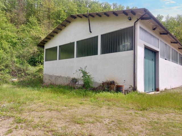 #23553 Capannone con ampia area pertinenziale e alloggio custode in vendita - foto 2