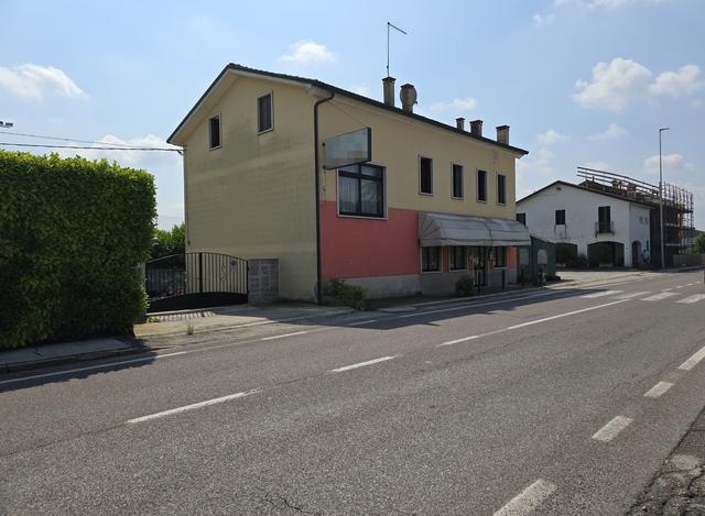 #23562 Ristorante con abitazione in vendita - foto 2