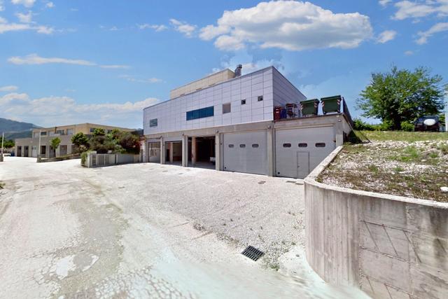 #23620 Fabbricato commerciale - residenziale - artigianale in vendita - foto 9
