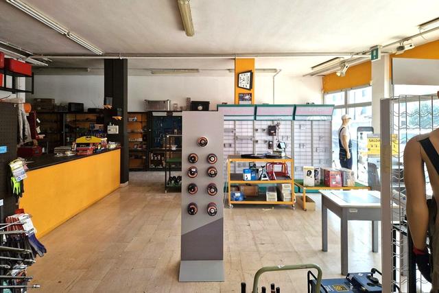 #23623 Locale commerciale con magazzini e tettoia in vendita - foto 20