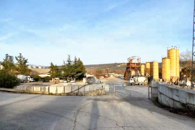 #23647 Terreno con impianto produzione calcestruzzi e inerti in vendita - foto 3