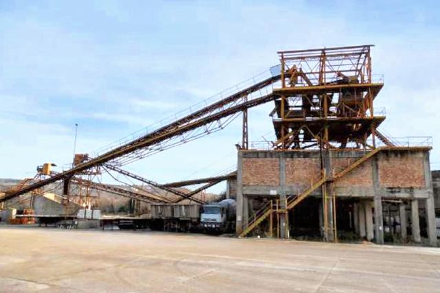 #23647 Terreno con impianto produzione calcestruzzi e inerti in vendita - foto 10