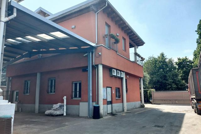 #23742 Capannone con uffici e alloggio custode in vendita - foto 11