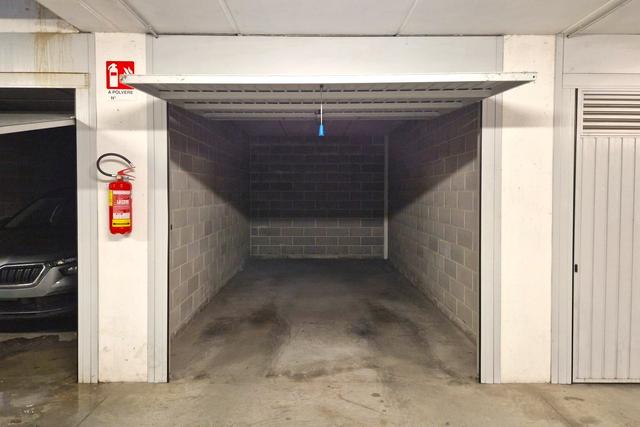 Garage in vendita