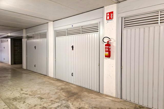 Garage in vendita
