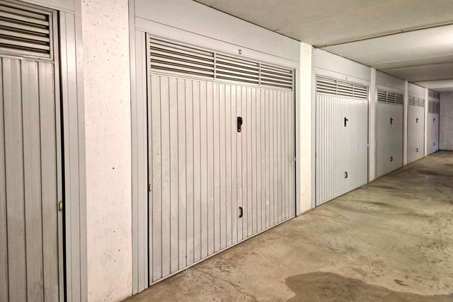 Garage in vendita