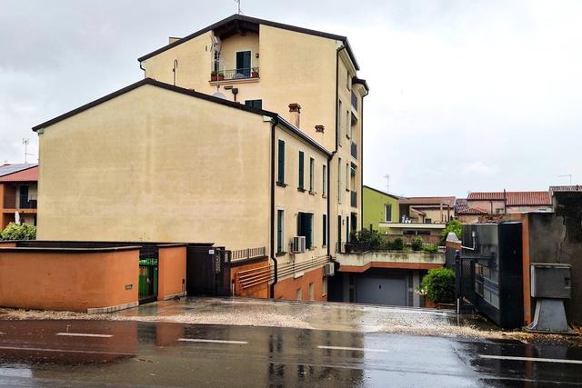 Garage in vendita
