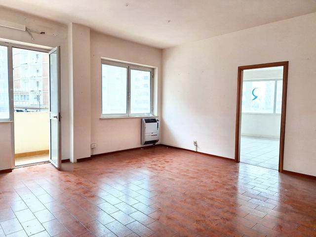 #23833 Ufficio con cantina e posto auto in edificio residenziale in vendita - foto 4