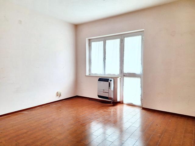 #23833 Ufficio con cantina e posto auto in edificio residenziale in vendita - foto 6