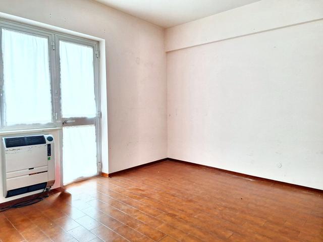 #23833 Ufficio con cantina e posto auto in edificio residenziale in vendita - foto 8