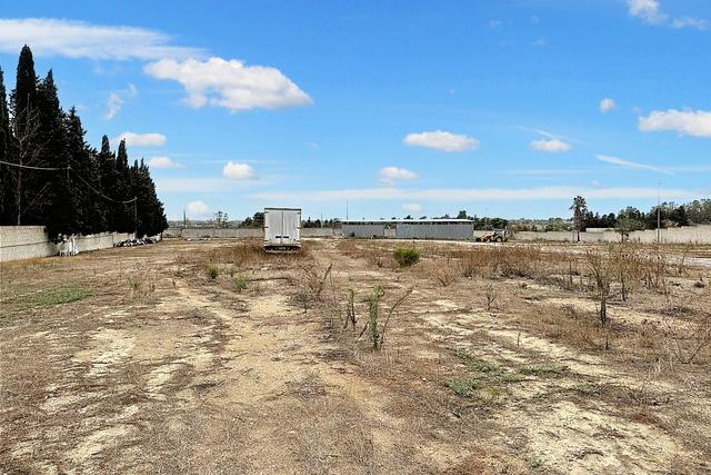 #23848 Fabbricato uso ufficio con terreno di 17.232 mq in vendita - foto 6