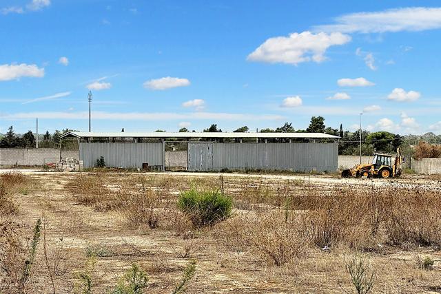 #23848 Fabbricato uso ufficio con terreno di 17.232 mq in vendita - foto 8