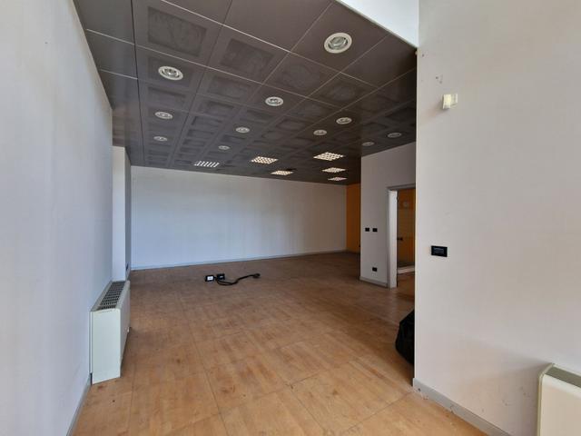 #23871 Porzione di capannone con area pertinenziale in vendita - foto 3