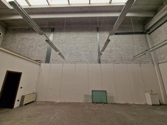 #23871 Porzione di capannone con area pertinenziale in vendita - foto 11
