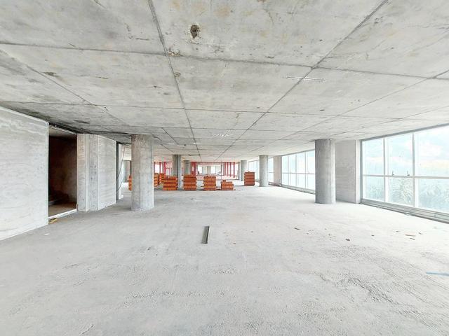 Complessi commerciali in vendita