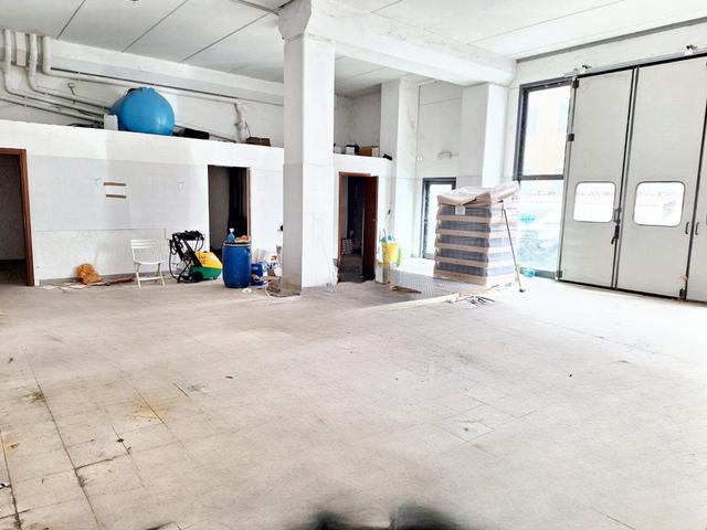 #23920 Porzione di capannone artigianale in vendita - foto 5