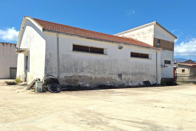 #23963 Complesso artigianale con cortile e pertinenze in vendita - foto 3