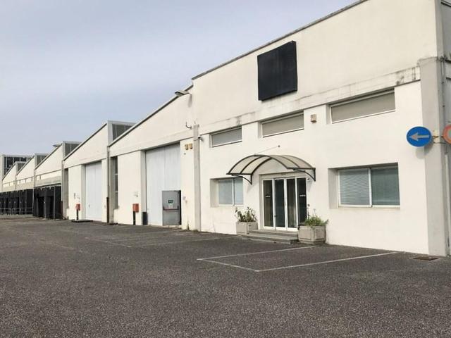 #24048 Capannone industriale con area pertinenziale in vendita - foto 2