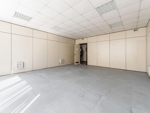 #24052 Ufficio in complesso direzionale in vendita - foto 4