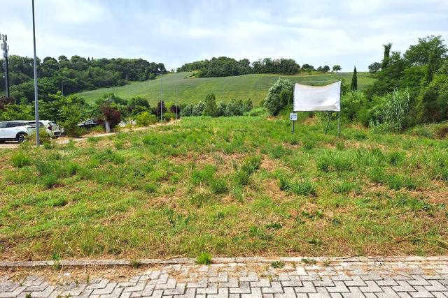 #24071 Area edificabile di 1149 mq in zona residenziale in vendita - foto 2