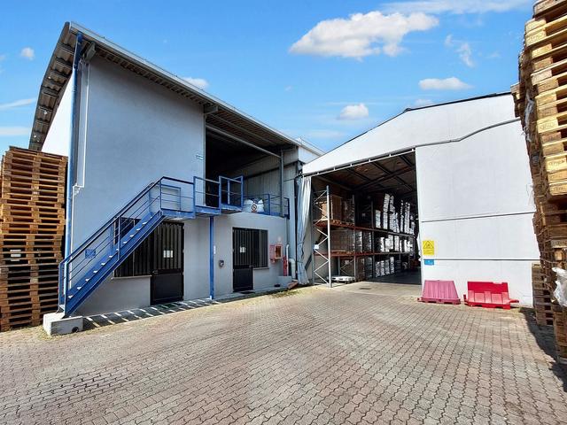 #24131 Capannone artigianale adibito alla produzione e al commercio in vendita - foto 1