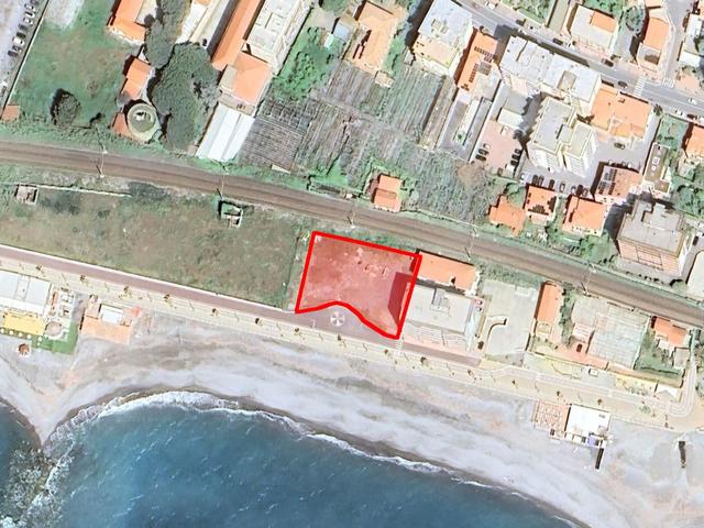 #24150 Terreno pianeggiante di 1331 mq vicino al mare ad uso parcheggio in vendita - foto 10