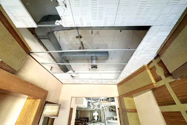 #24196 Hotel con pertinenze da ristrutturare e bonificare in vendita - foto 12