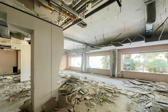 #24196 Hotel con pertinenze da ristrutturare e bonificare in vendita - foto 17