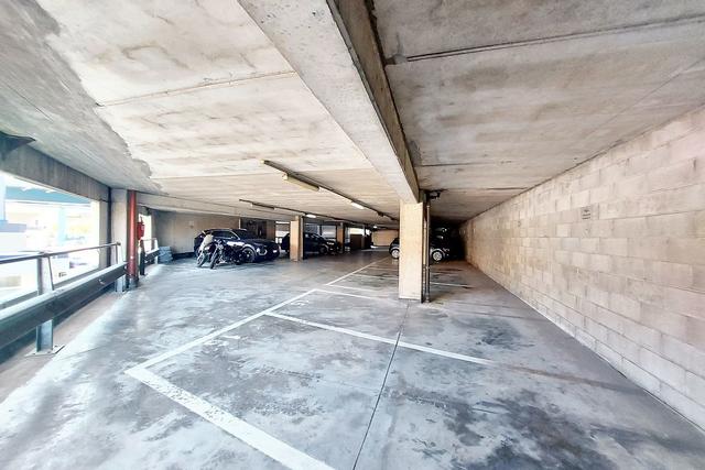 #24214 Ufficio al piano settimo e sei posti auto in vendita - foto 13